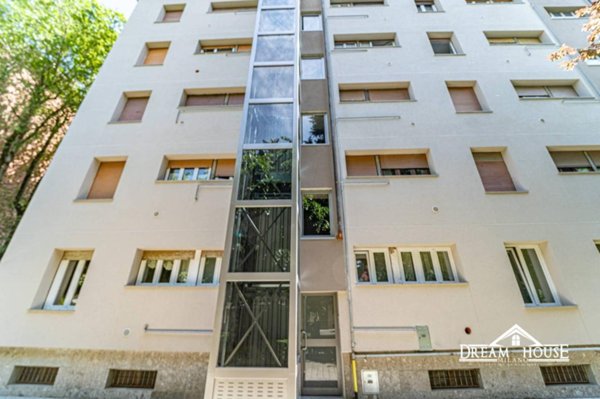 appartamento in vendita a Milano in zona Villapizzone