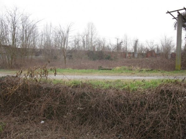 terreno industriale in vendita a Milano in zona Musocco