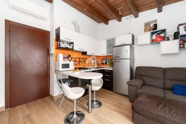 appartamento in vendita a Milano in zona Vigentino