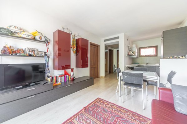 appartamento in vendita a Milano in zona Corvetto