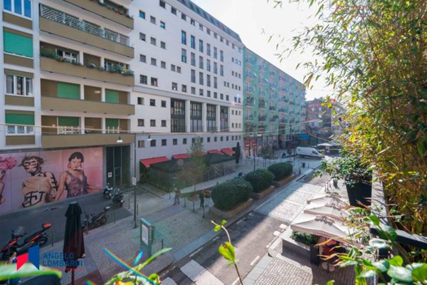 appartamento in vendita a Milano in zona Porta Garibaldi