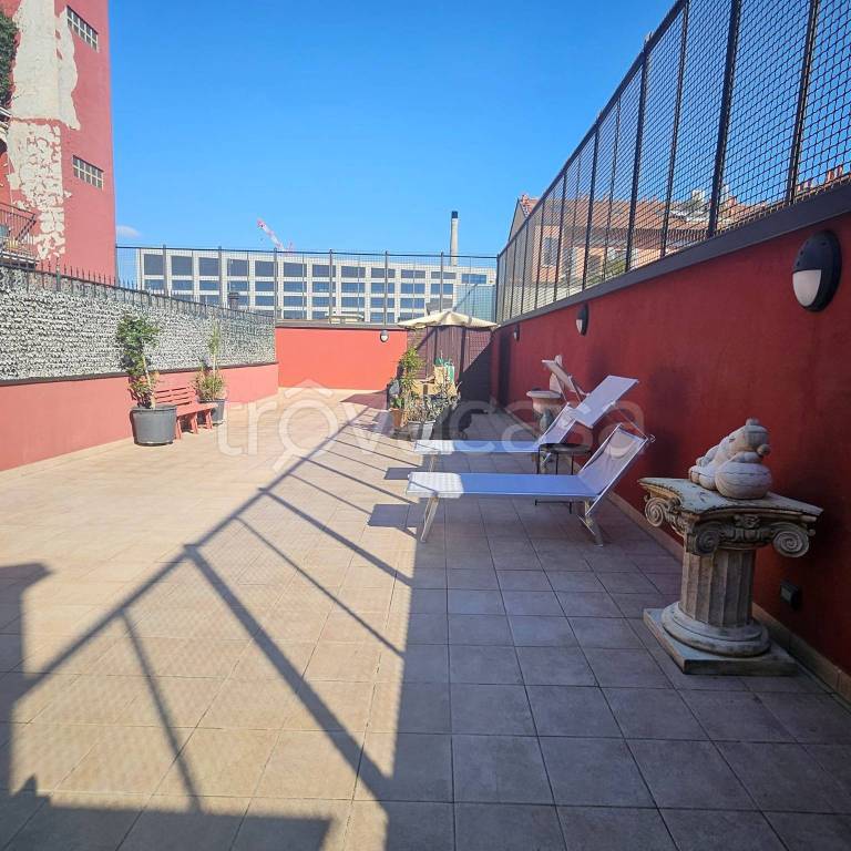 appartamento in vendita a Milano in zona Piazzale Lodi