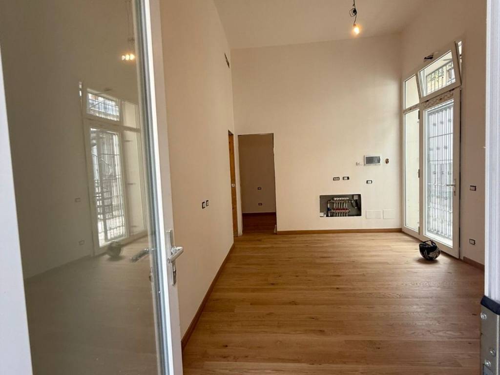 appartamento in vendita a Milano in zona Porta Vittoria