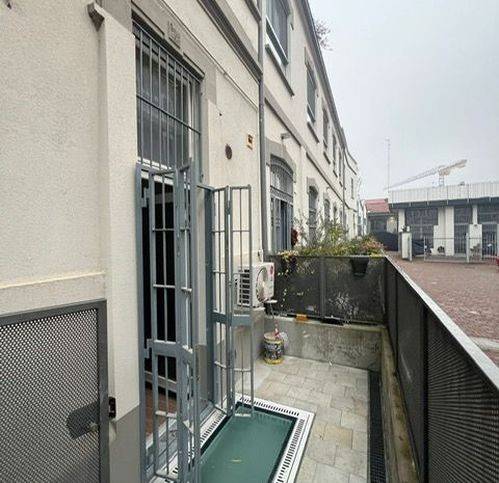 appartamento in vendita a Milano in zona Chiesa Rossa