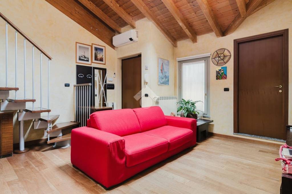 appartamento in vendita a Milano in zona Casoretto