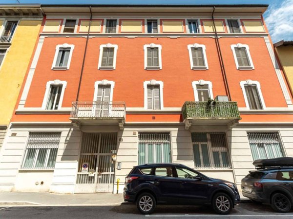 appartamento in vendita a Milano in zona Vigentino