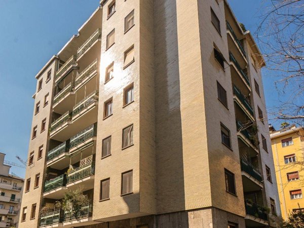 appartamento in vendita a Milano in zona Sempione