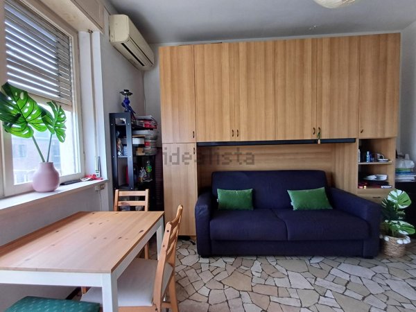 appartamento in vendita a Milano in zona Casoretto