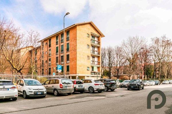 appartamento in vendita a Milano in zona Gallaratese
