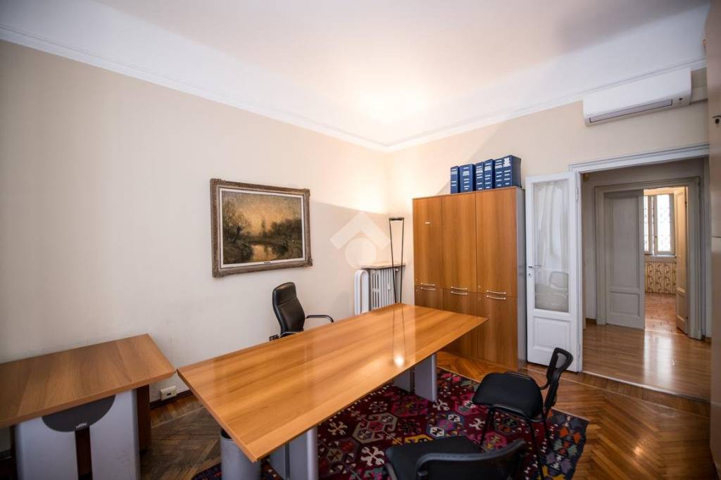 appartamento in vendita a Milano in zona Casoretto