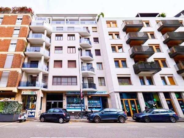 negozio in vendita a Milano in zona Isola