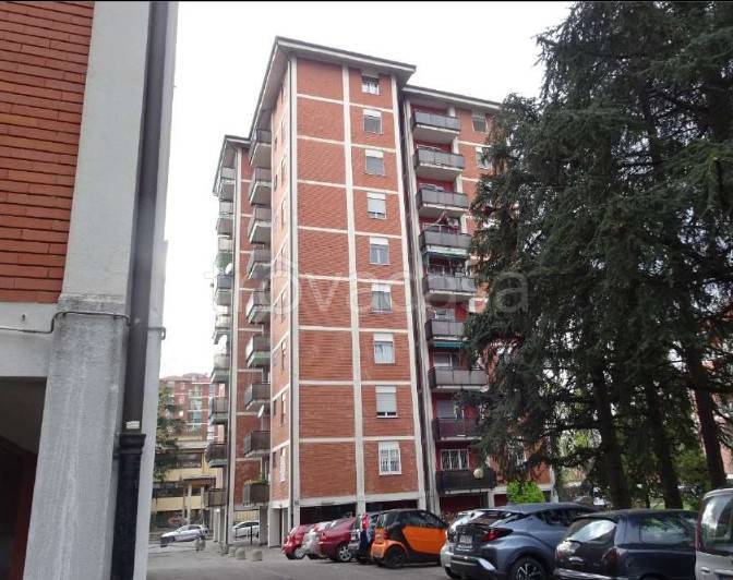 appartamento in vendita a Milano in zona Chiesa Rossa