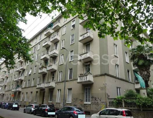 appartamento in vendita a Milano in zona Prato Centenaro