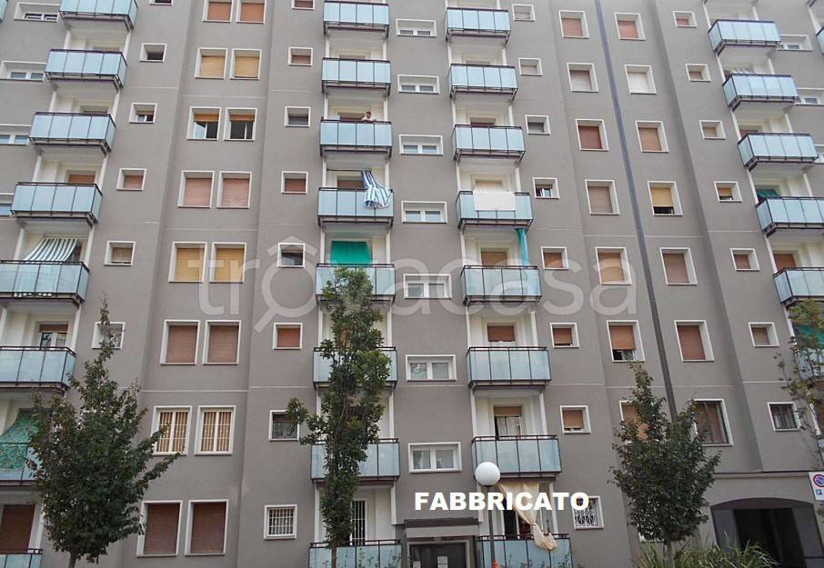 appartamento in vendita a Milano in zona Quarto Oggiaro