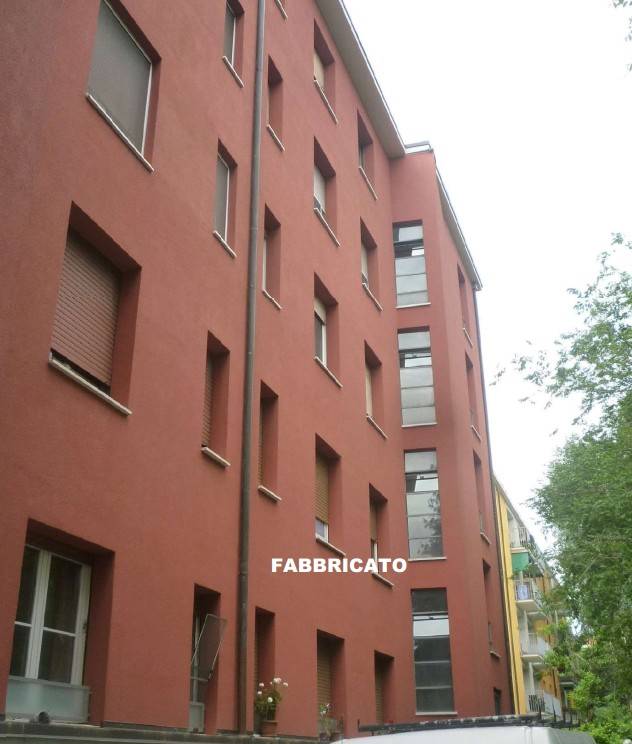 appartamento in vendita a Milano in zona Piazzale Lodi