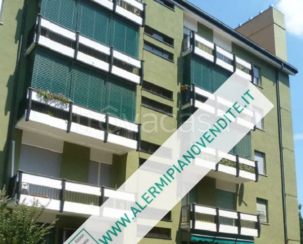 appartamento in vendita a Milano in zona Quarto Oggiaro