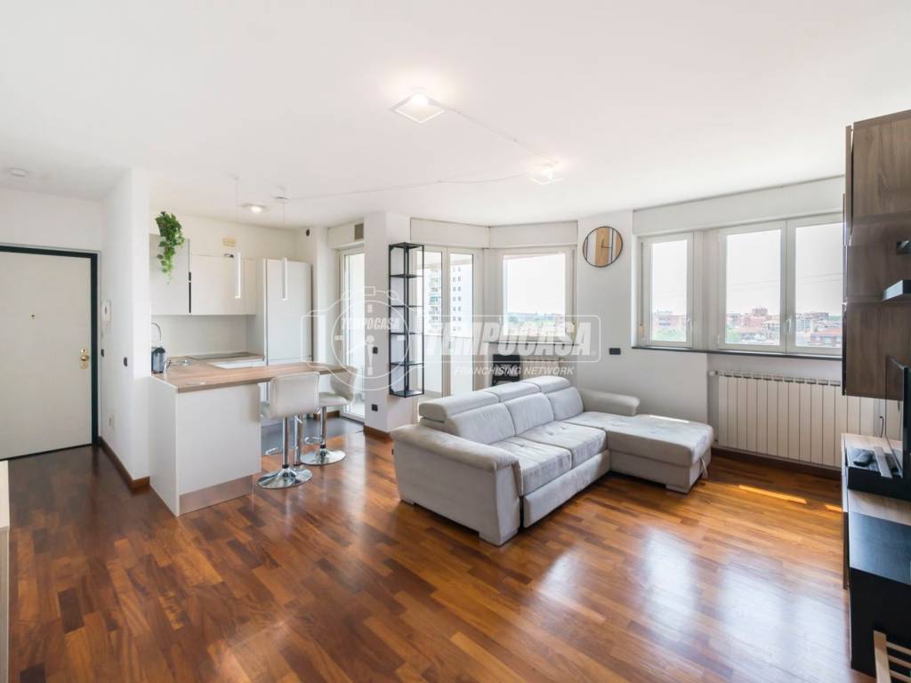 appartamento in vendita a Milano in zona Adriano