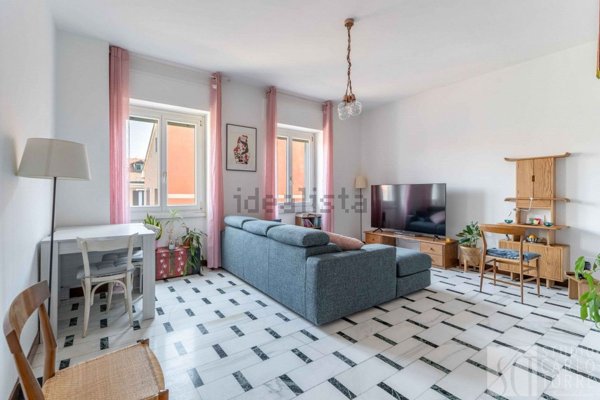 appartamento in vendita a Milano in zona Porta Genova