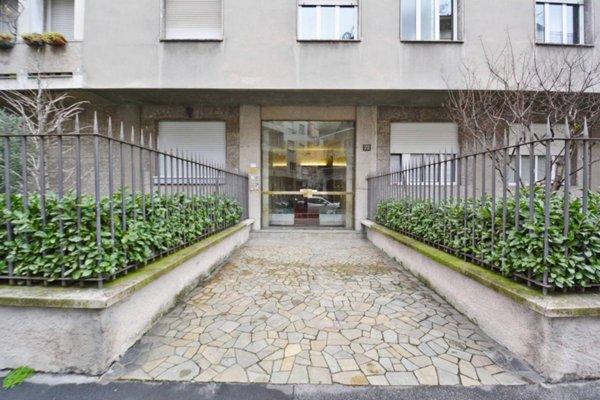 appartamento in vendita a Milano in zona Parco Solari