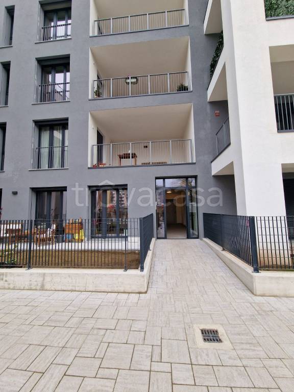appartamento in vendita a Milano in zona Gorla
