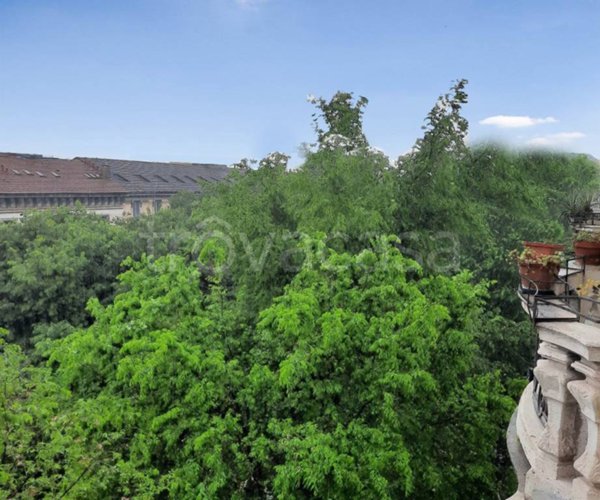 appartamento in vendita a Milano in zona Cadorna