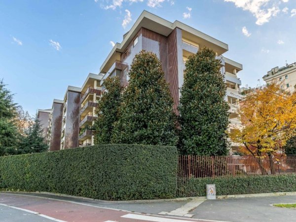 appartamento in vendita a Milano in zona Restocco Maroni