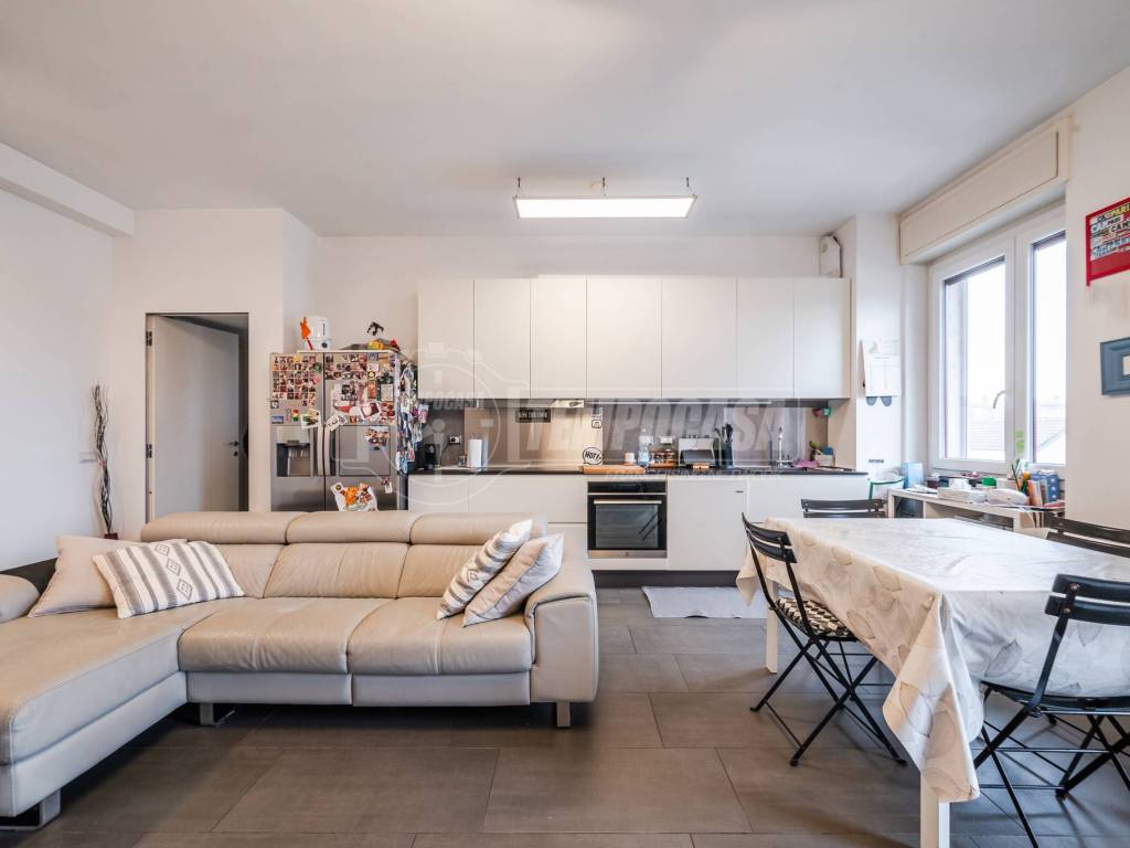 appartamento in vendita a Milano in zona Vigentino
