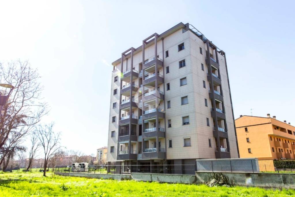 appartamento in vendita a Milano in zona Baggio
