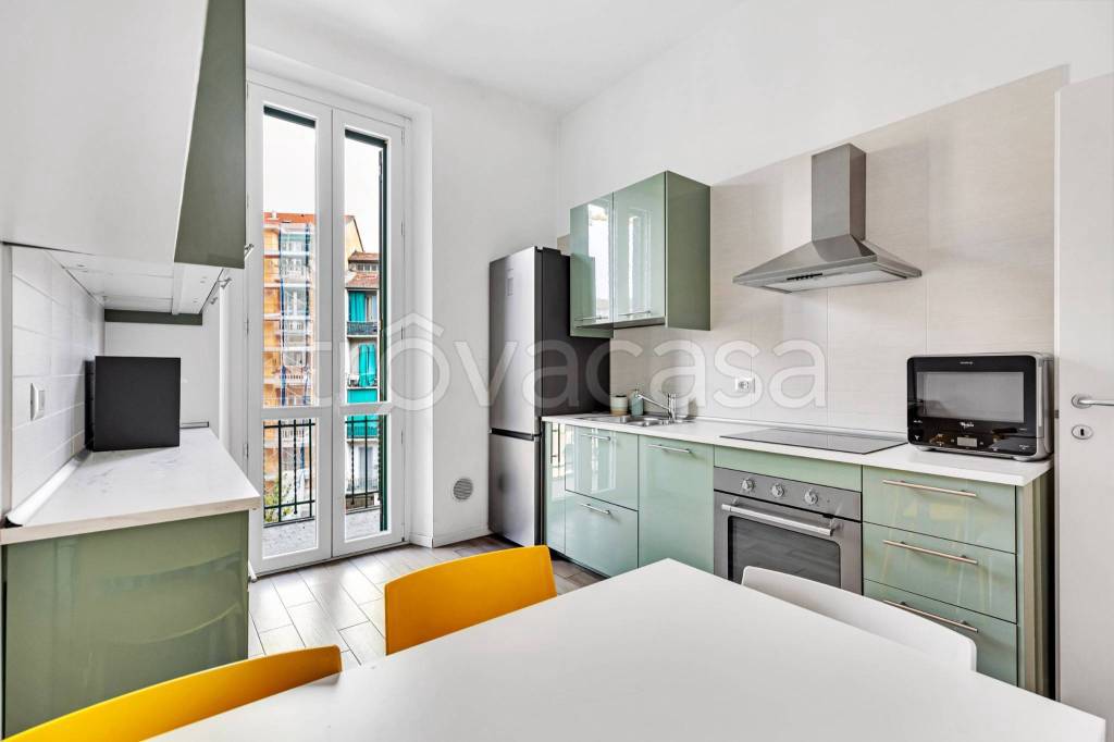appartamento in vendita a Milano in zona Città Studi