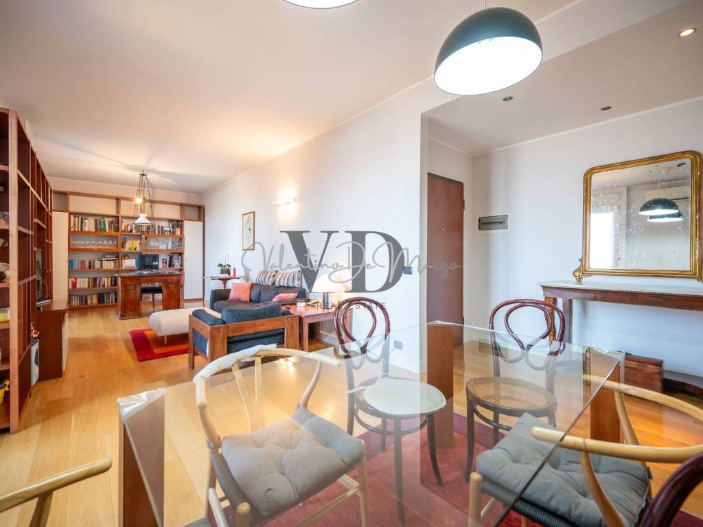 appartamento in vendita a Milano in zona Isola