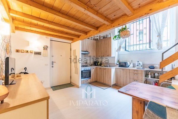 appartamento in vendita a Milano in zona Isola