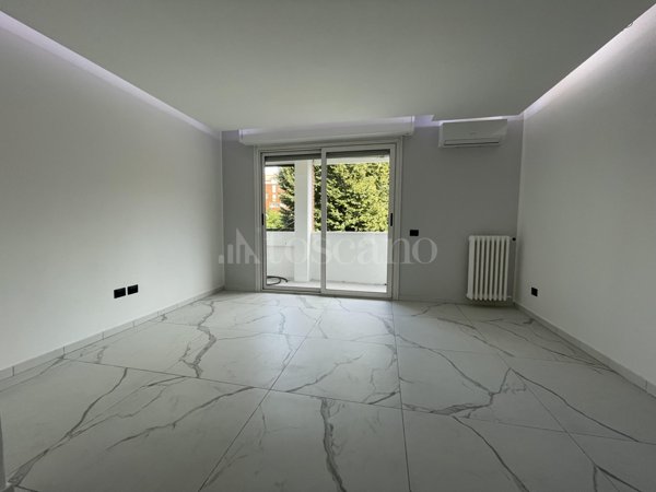 appartamento in vendita a Milano in zona Barona
