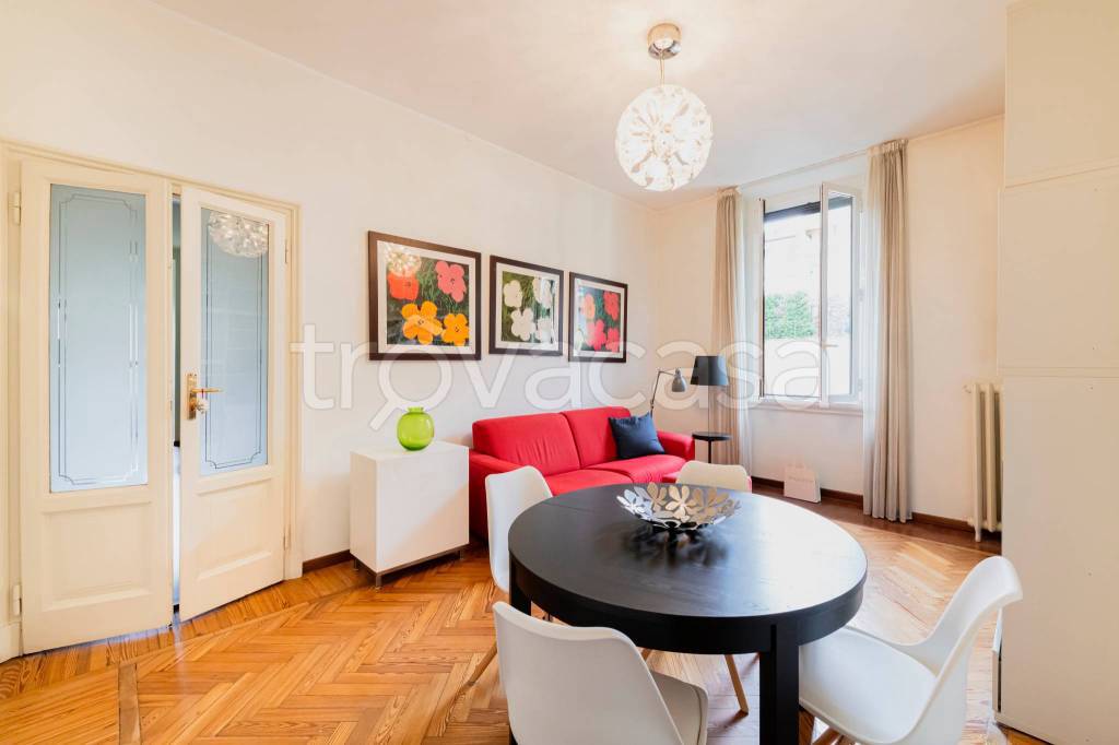 appartamento in vendita a Milano in zona Loreto