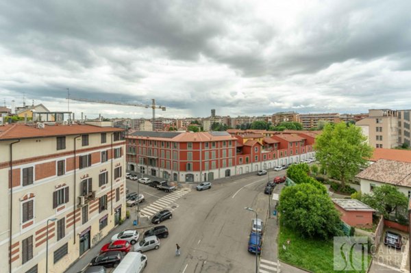 appartamento in vendita a Milano in zona Barona