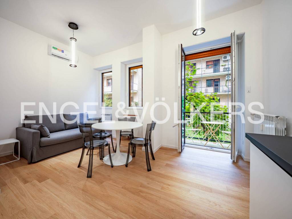 appartamento in vendita a Milano in zona XXII Marzo