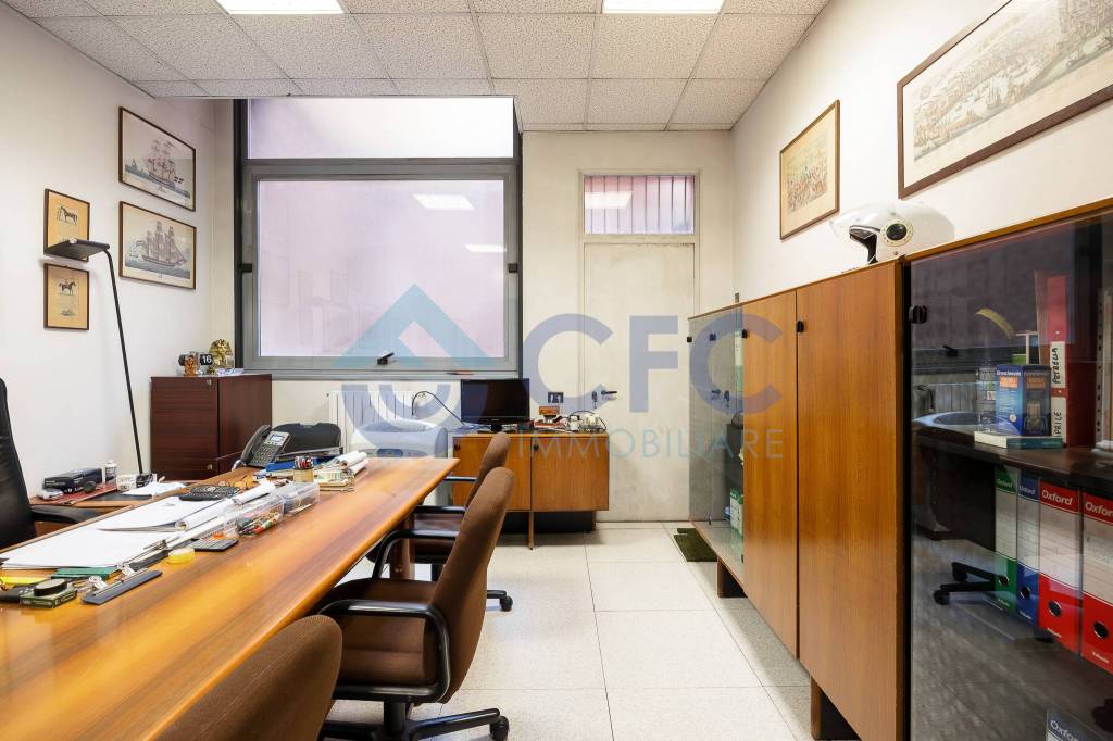 ufficio in vendita a Milano in zona Loreto