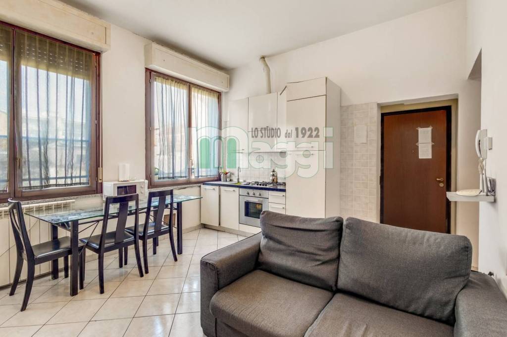 appartamento in vendita a Milano in zona Dergano