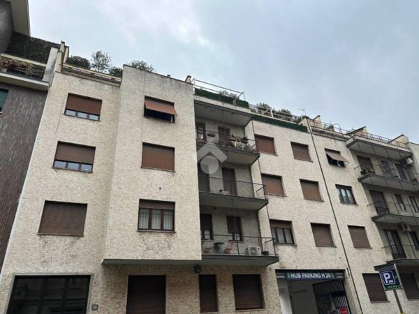 appartamento in vendita a Milano in zona Centro Direzionale
