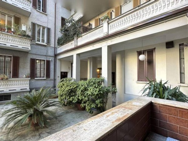 appartamento in vendita a Milano in zona Solari