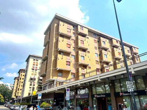 appartamento in vendita a Milano in zona Sempione