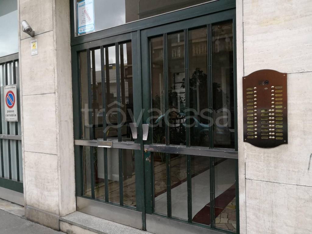 appartamento in vendita a Milano in zona Bovisa