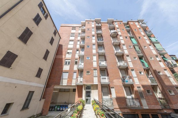 appartamento in vendita a Milano in zona Barona