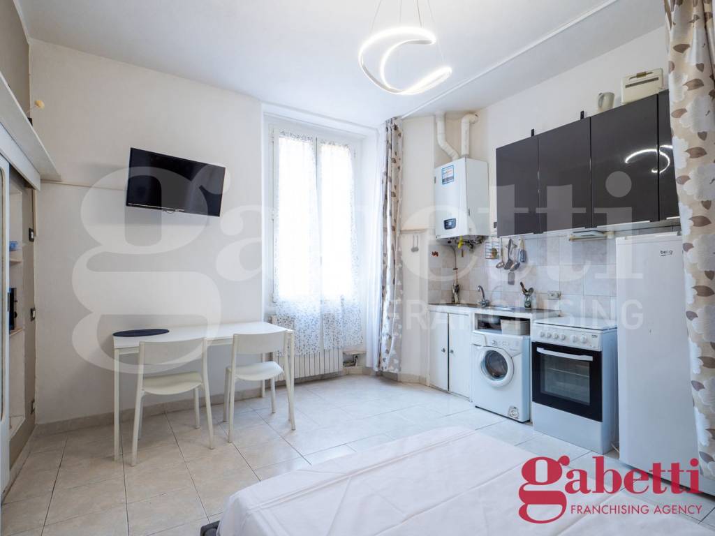 appartamento in vendita a Milano in zona Loreto