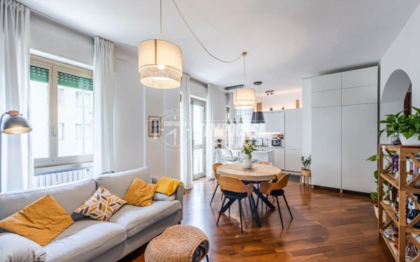 appartamento in vendita a Milano in zona Rottole