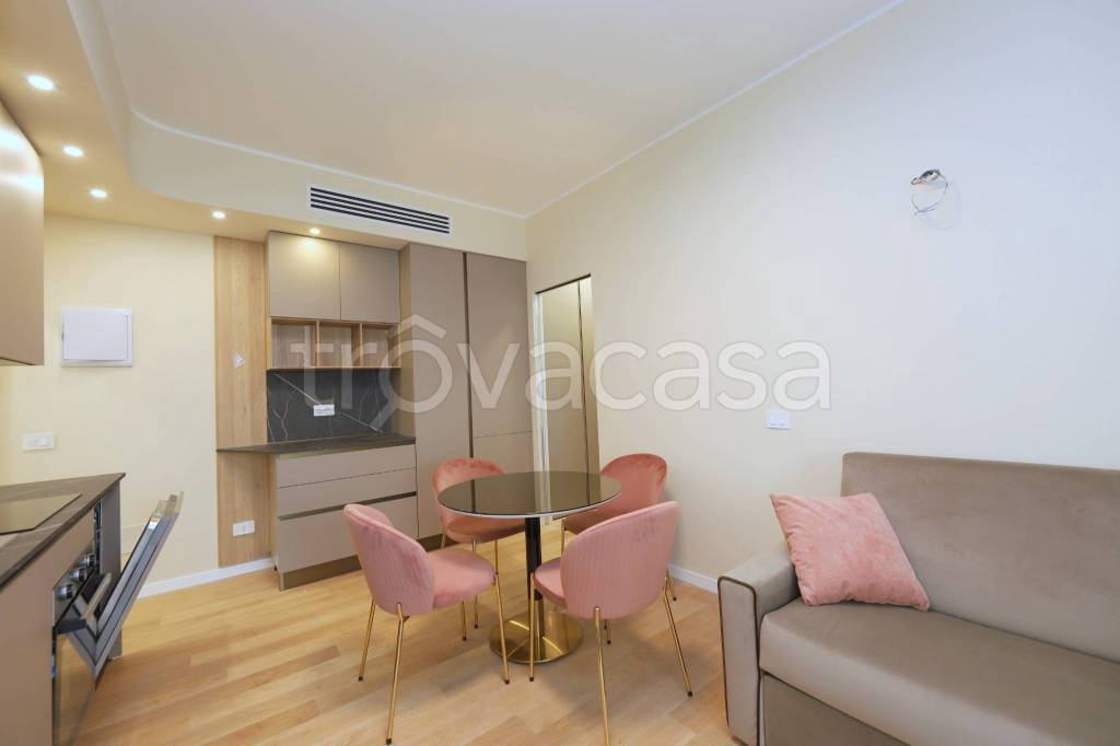 appartamento in vendita a Milano in zona Loreto