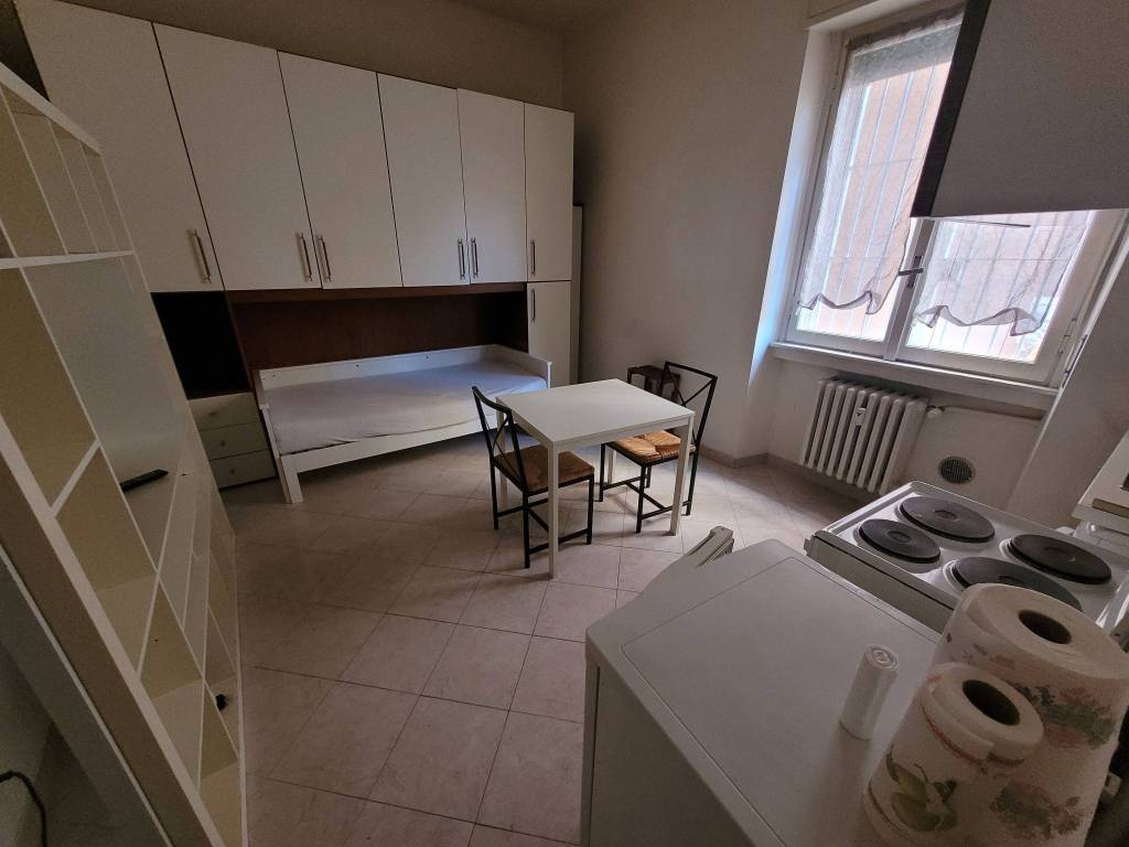 appartamento in vendita a Milano in zona Piazzale Lodi