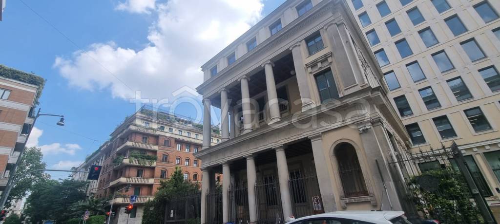 appartamento in vendita a Milano in zona Brera