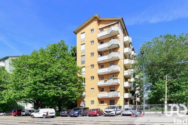 appartamento in vendita a Milano in zona Rogoredo