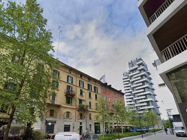 appartamento in vendita a Milano in zona Porta Nuova