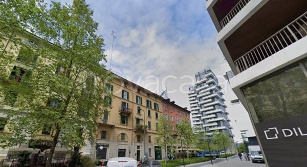 appartamento in vendita a Milano in zona Porta Nuova